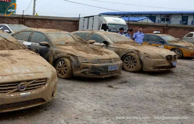 accidented and soaked car (7)