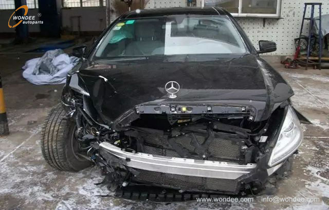 accidented and soaked car (3)