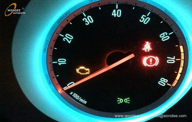 engine fault light (4)