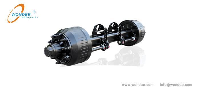 Intboard brake drum axle for a semi-trailer